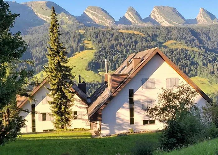 Vista Montagna * Unterwasser